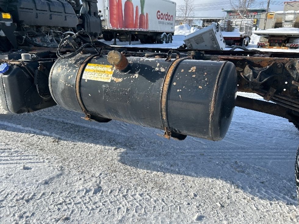 Cab and Chassis Truck-Light and Medium Duty Trucks-Hino-2019-195-Montreal-PQ-134,773\n\t\tkm-$ 57,250 - Image 5