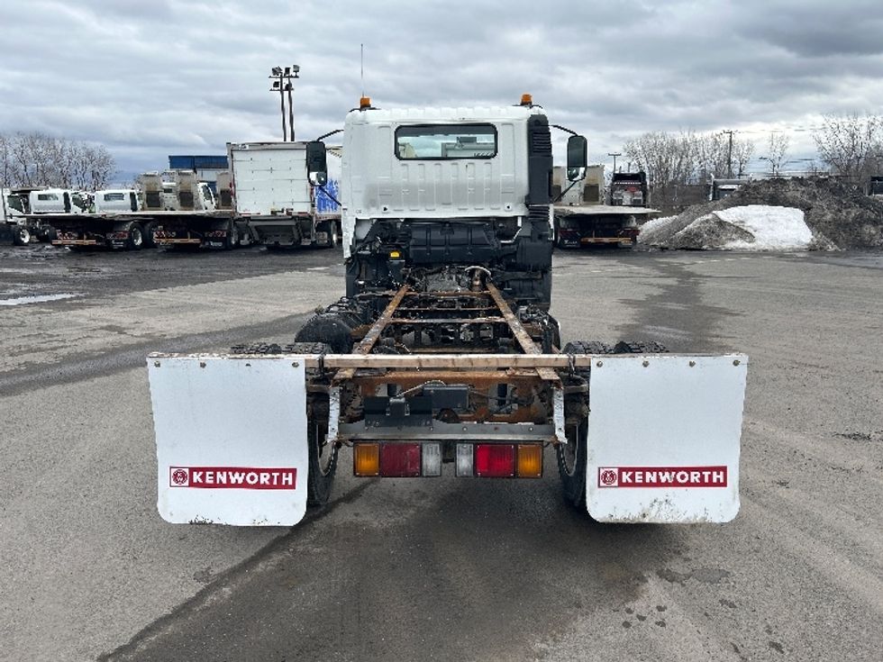 Cab and Chassis Truck-Light and Medium Duty Trucks-Hino-2019-195-Montreal-PQ-143,249\n\t\tkm-$ 56,750 - Image 7