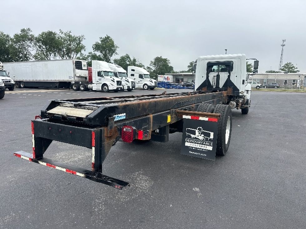 Cab and Chassis Truck-Light and Medium Duty Trucks-Hino-2019-268-New Castle-DE-220,000\n\t\tmiles-$ 31,250 - Image 13