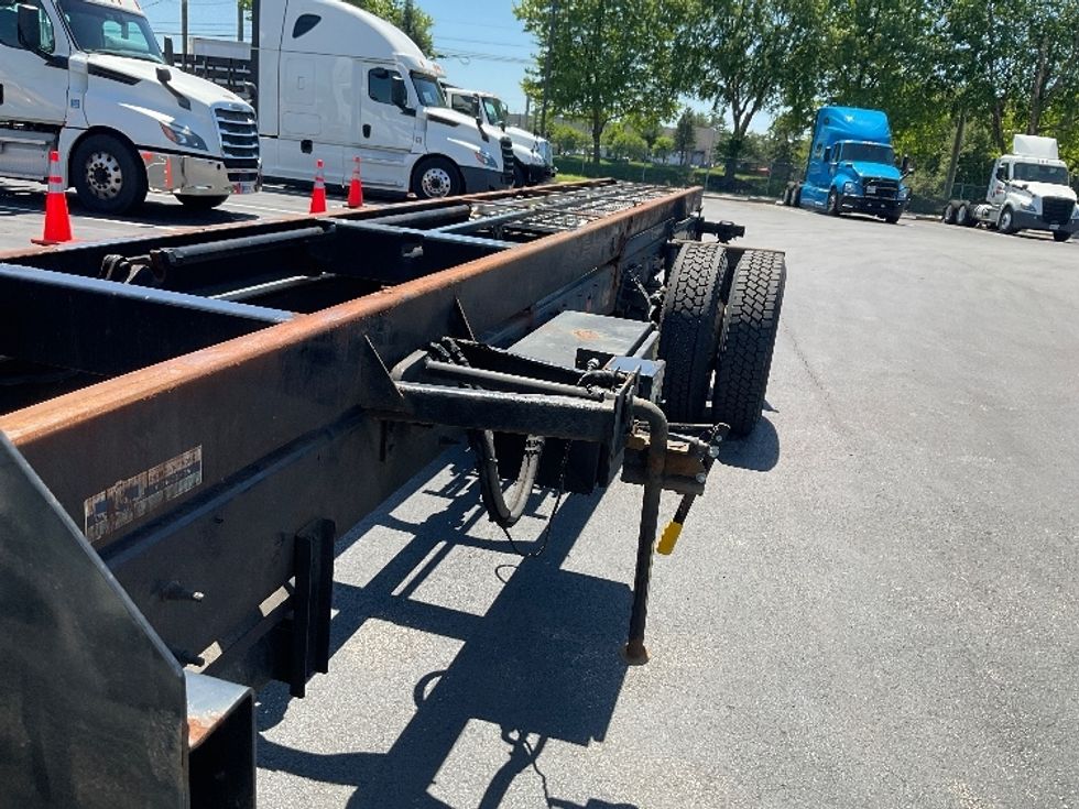 Cab and Chassis Truck-Light and Medium Duty Trucks-Hino-2019-268-New Castle-DE-243,137\n\t\tmiles-$ 28,250 - Image 21
