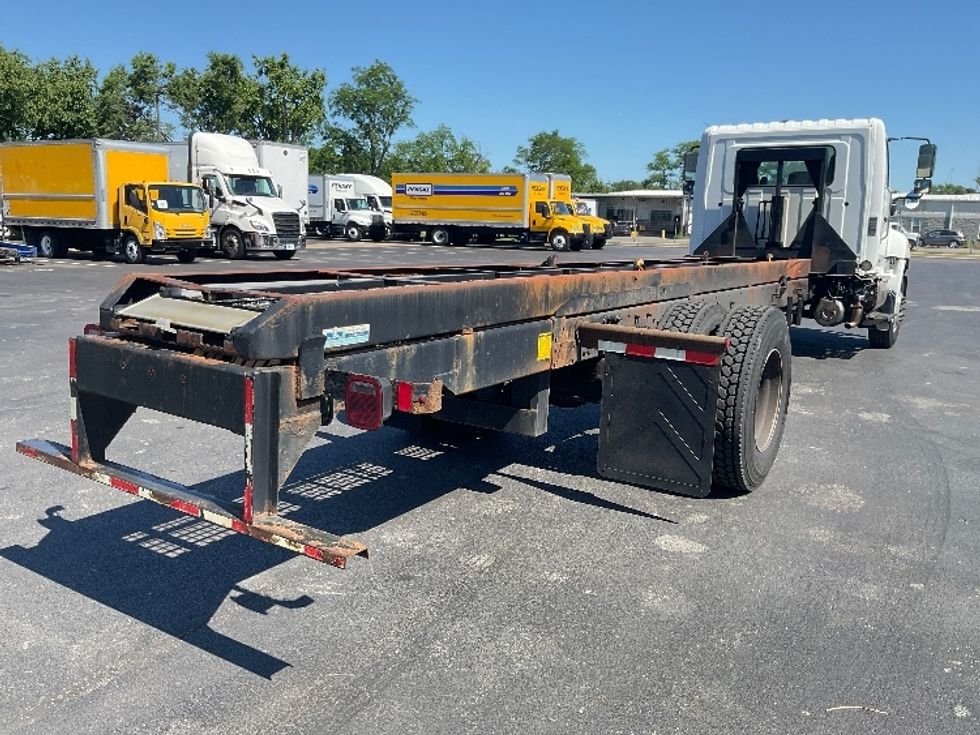 Cab and Chassis Truck-Light and Medium Duty Trucks-Hino-2019-268-New Castle-DE-266,030\n\t\tmiles-$ 25,750 - Image 11