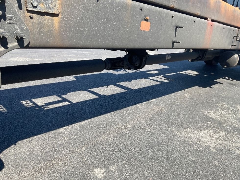 Cab and Chassis Truck-Light and Medium Duty Trucks-Hino-2019-268-New Castle-DE-266,030\n\t\tmiles-$ 25,750 - Image 12
