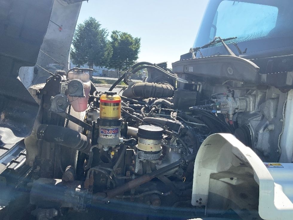 Cab and Chassis Truck-Light and Medium Duty Trucks-Hino-2019-268-New Castle-DE-266,030\n\t\tmiles-$ 25,750 - Image 22