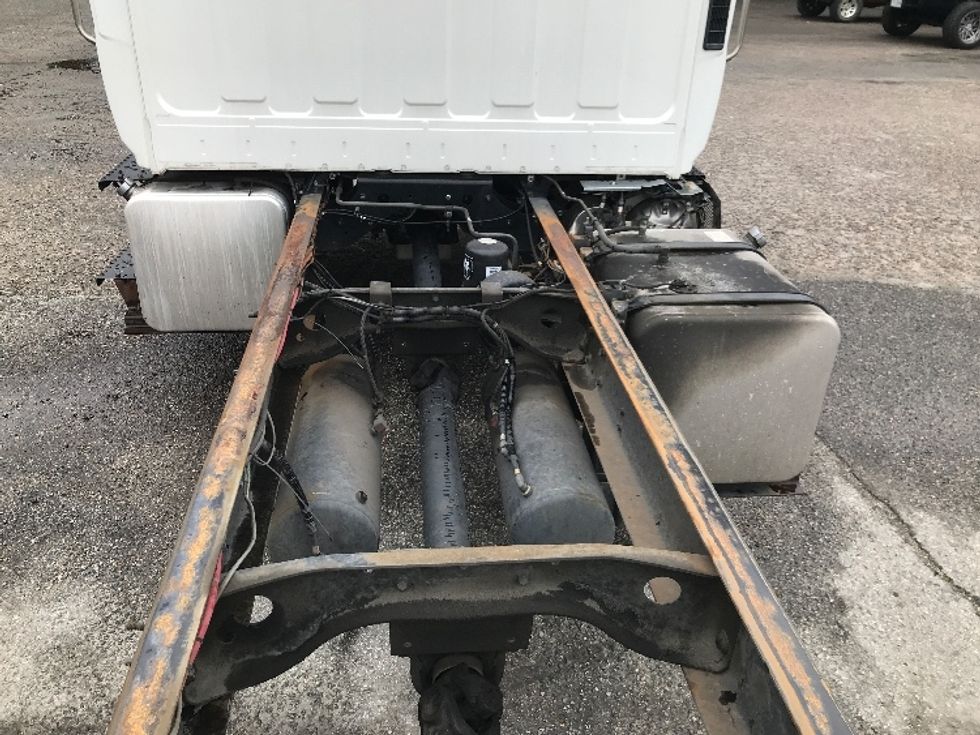 Cab and Chassis Truck-Light and Medium Duty Trucks-Hino-2019-268-Prince George-VA-104,149\n\t\tmiles-$ 49,000 - Image 24