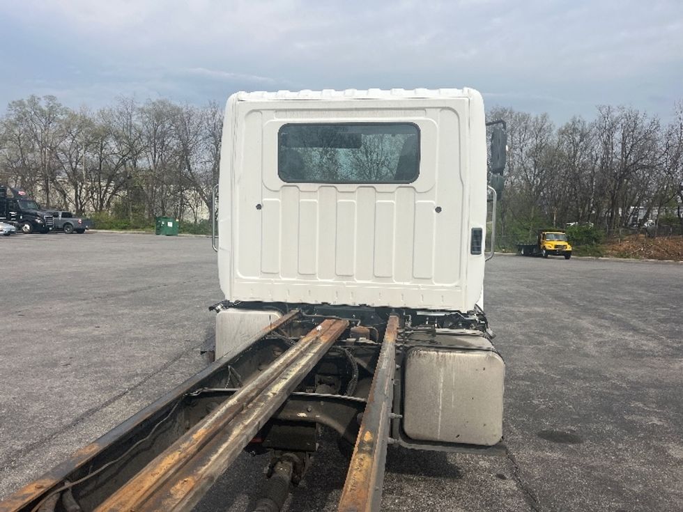 Cab and Chassis Truck-Light and Medium Duty Trucks-Hino-2019-268-Salem-VA-114,267\n\t\tmiles-$ 48,250 - Image 10