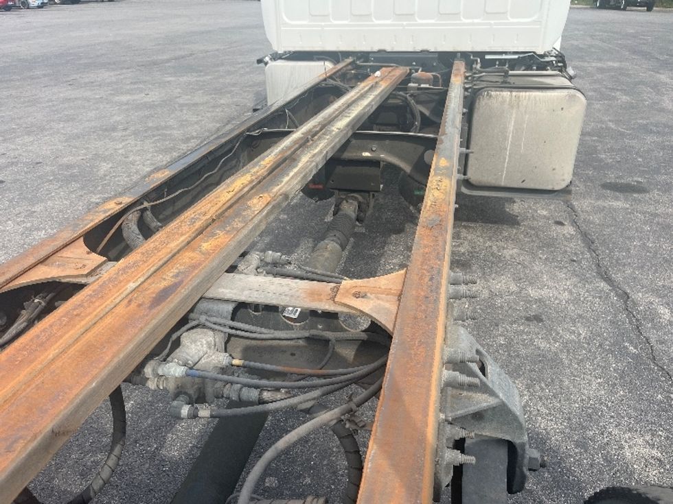 Cab and Chassis Truck-Light and Medium Duty Trucks-Hino-2019-268-Salem-VA-114,267\n\t\tmiles-$ 48,250 - Image 11