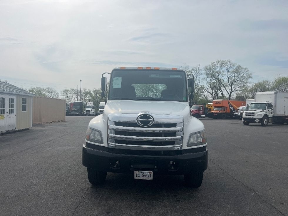 Cab and Chassis Truck-Light and Medium Duty Trucks-Hino-2019-268-Salem-VA-114,267\n\t\tmiles-$ 48,250 - Image 2