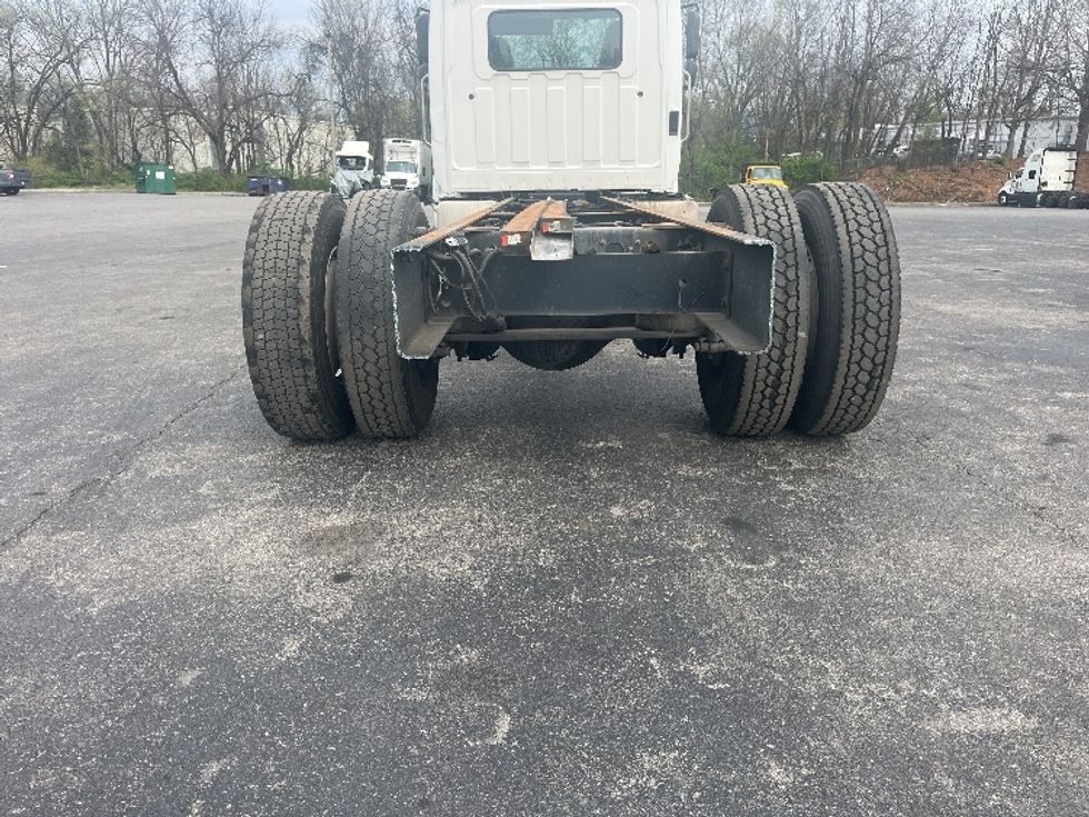 Cab and Chassis Truck-Light and Medium Duty Trucks-Hino-2019-268-Salem-VA-114,267\n\t\tmiles-$ 48,250 - Image 8