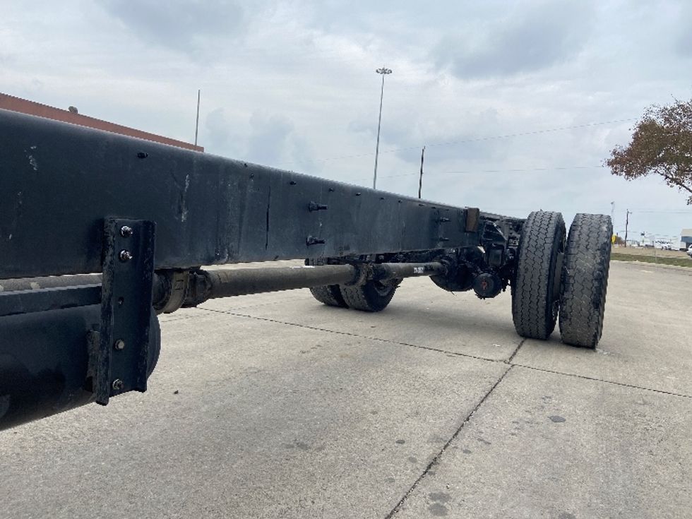 Cab and Chassis Truck-Light and Medium Duty Trucks-Hino-2019-268-San Antonio-TX-178,284\n\t\tmiles-$ 41,750 - Image 5