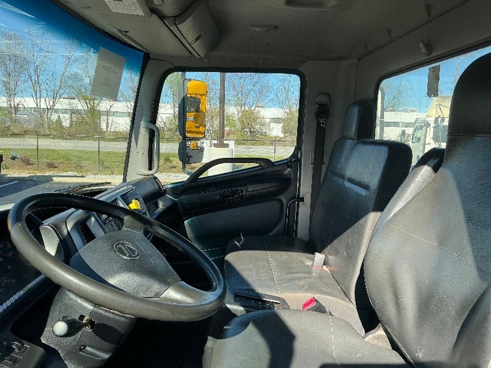 Cab and Chassis Truck-Light and Medium Duty Trucks-Hino-2019-338-Atlanta (Forest Park)-GA-219,009\n\t\tmiles-$ 33,750 - Image 14