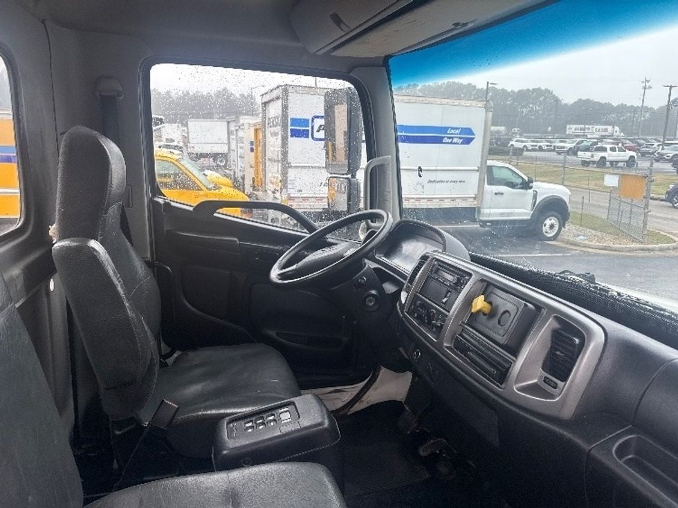 Cab and Chassis Truck-Light and Medium Duty Trucks-Hino-2019-338-Conyers-GA-259,346\n\t\tmiles-$ 27,750 - Image 18