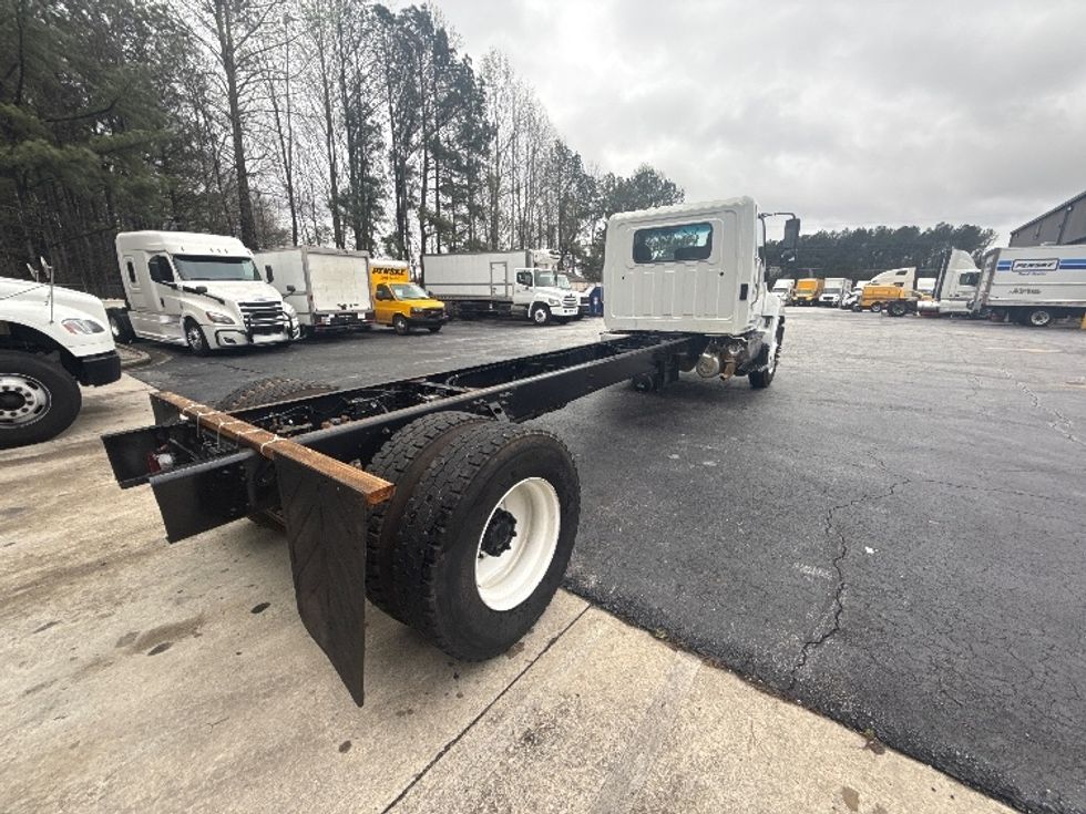 Cab and Chassis Truck-Light and Medium Duty Trucks-Hino-2019-338-Conyers-GA-259,346\n\t\tmiles-$ 27,750 - Image 9
