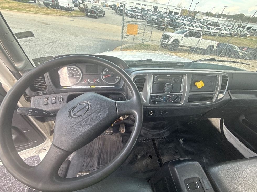 Cab and Chassis Truck-Light and Medium Duty Trucks-Hino-2019-338-Duluth-GA-192,192\n\t\tmiles-$ 37,500 - Image 13