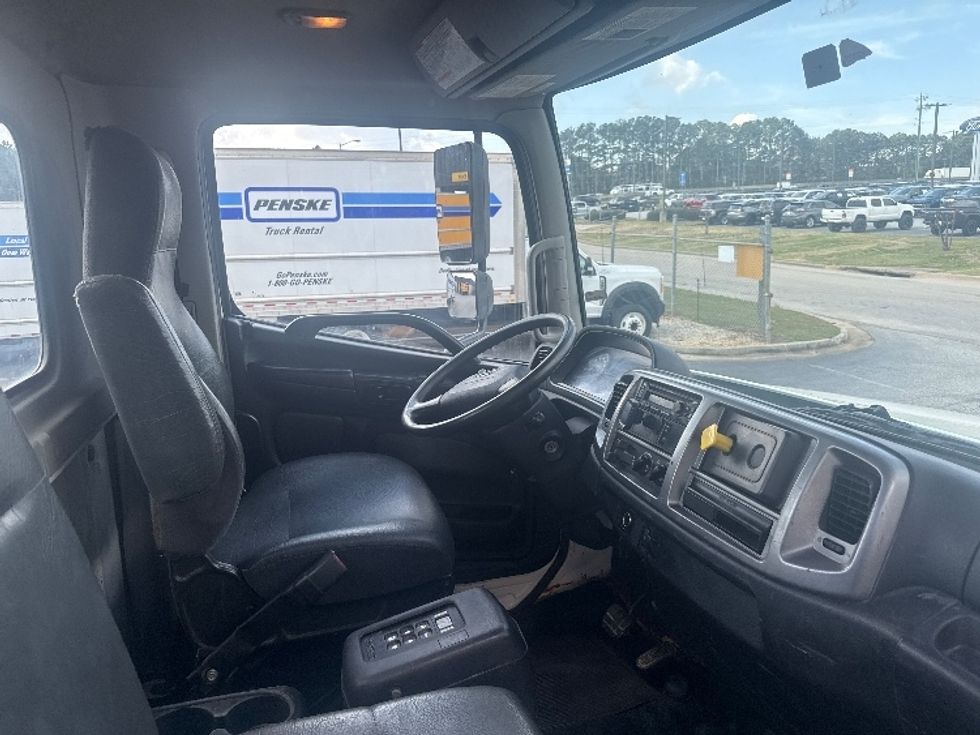 Cab and Chassis Truck-Light and Medium Duty Trucks-Hino-2019-338-Duluth-GA-192,192\n\t\tmiles-$ 37,500 - Image 17