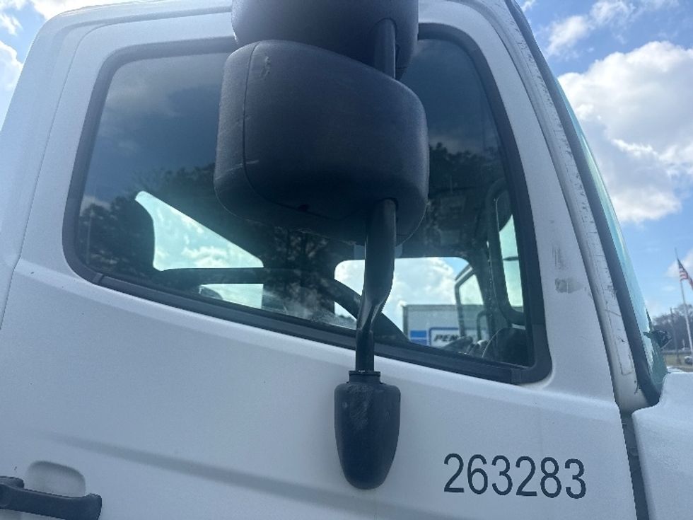 Cab and Chassis Truck-Light and Medium Duty Trucks-Hino-2019-338-Duluth-GA-192,192\n\t\tmiles-$ 37,500 - Image 25