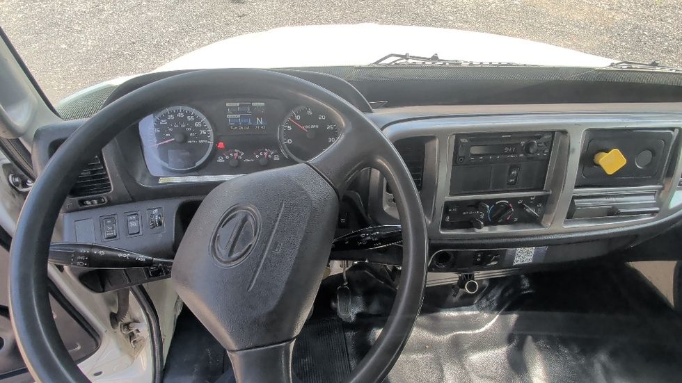 Cab and Chassis Truck-Light and Medium Duty Trucks-Hino-2019-338-Suwanee-GA-222,346\n\t\tmiles-$ 33,500 - Image 13