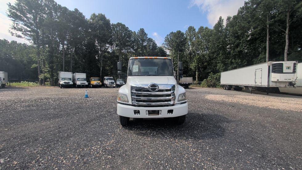 Cab and Chassis Truck-Light and Medium Duty Trucks-Hino-2019-338-Suwanee-GA-222,346\n\t\tmiles-$ 33,500 - Image 2