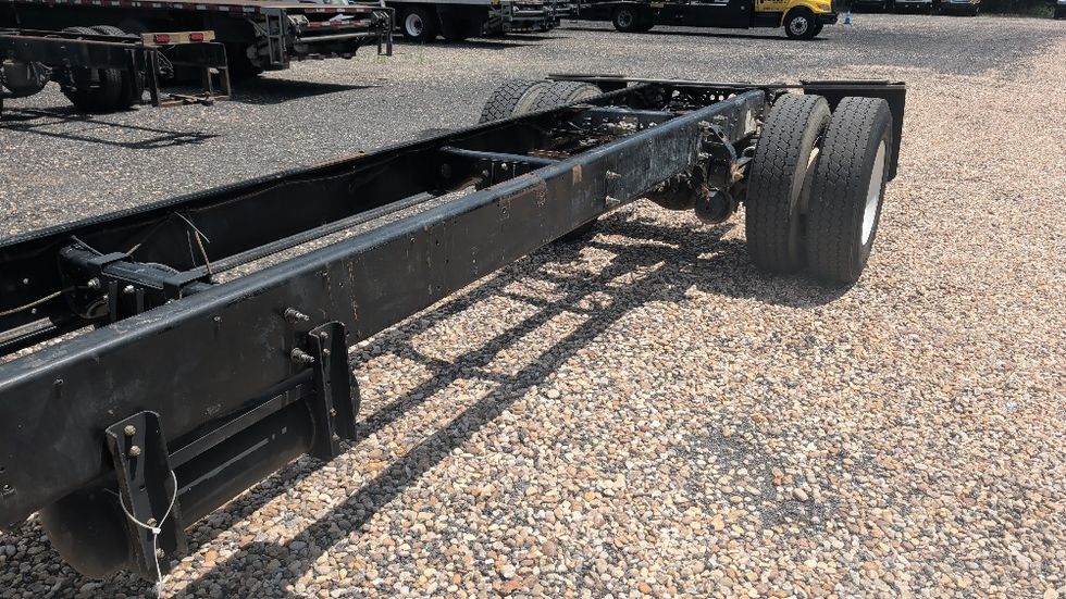 Cab and Chassis Truck-Light and Medium Duty Trucks-Hino-2019-338-Suwanee-GA-222,346\n\t\tmiles-$ 33,500 - Image 5