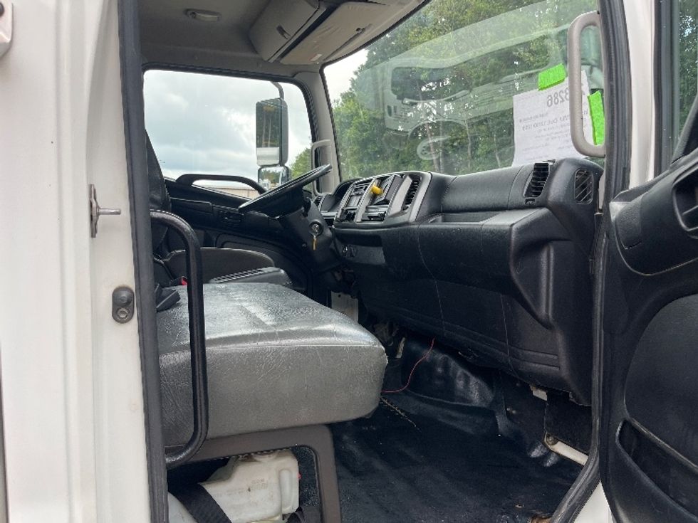 Cab and Chassis Truck-Light and Medium Duty Trucks-Hino-2019-338-Suwanee-GA-250,524\n\t\tmiles-$ 30,000 - Image 14