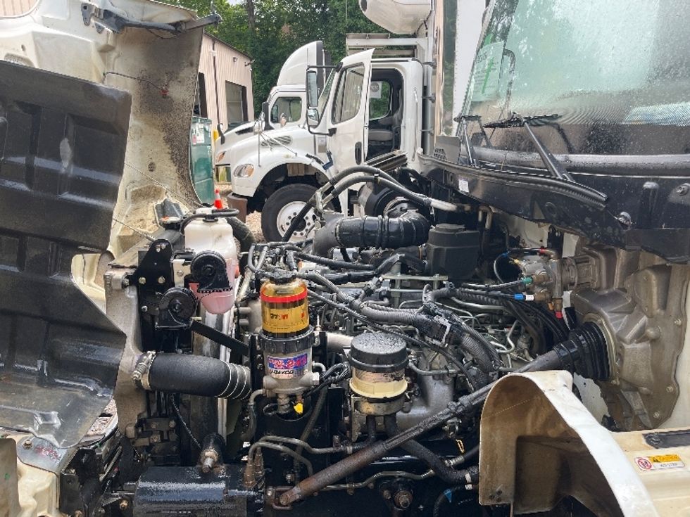 Cab and Chassis Truck-Light and Medium Duty Trucks-Hino-2019-338-Suwanee-GA-250,524\n\t\tmiles-$ 30,000 - Image 18