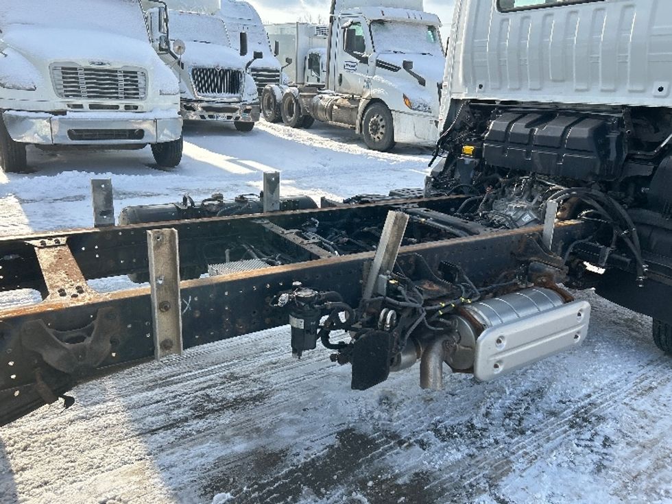 Cab and Chassis Truck-Light and Medium Duty Trucks-Hino-2020-195-Montreal-PQ-248,987\n\t\tkm-$ 47,750 - Image 22