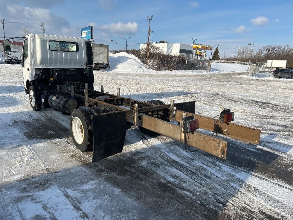 Cab and Chassis Truck-Light and Medium Duty Trucks-Hino-2020-195-Montreal-PQ-248,987\n\t\tkm-$ 47,750 - Image 6