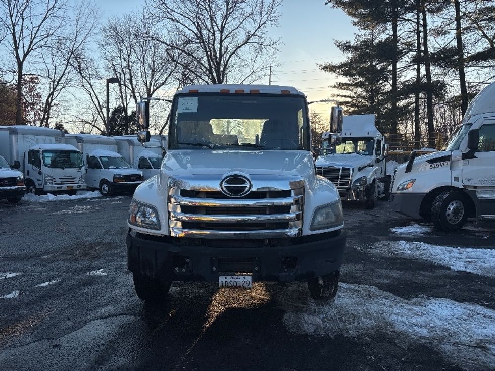 Cab and Chassis Truck-Light and Medium Duty Trucks-Hino-2020-268-Fairless Hills-PA-116,207\n\t\tmiles-$ 48,000 - Image 2