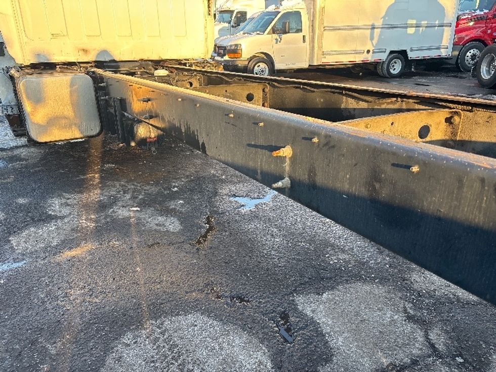 Cab and Chassis Truck-Light and Medium Duty Trucks-Hino-2020-268-Fairless Hills-PA-116,207\n\t\tmiles-$ 48,000 - Image 5