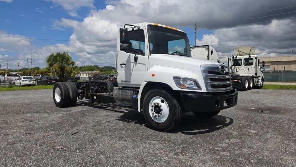 Cab and Chassis Truck-Light and Medium Duty Trucks-Hino-2020-268-Ocala-FL-136,186\n\t\tmiles-$ 46,250 - Image 1