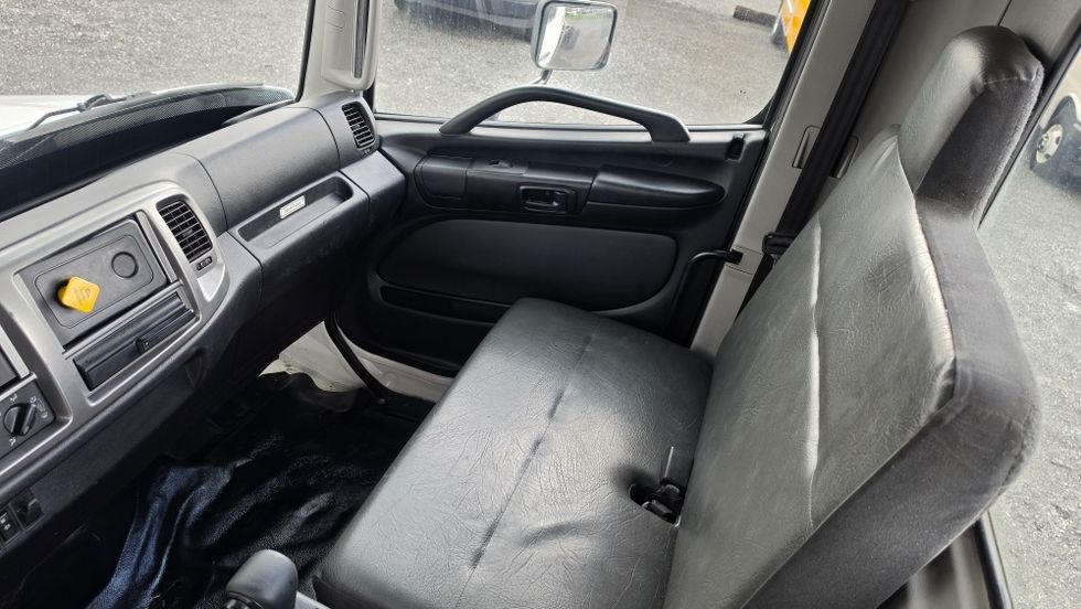 Cab and Chassis Truck-Light and Medium Duty Trucks-Hino-2020-268-Ocala-FL-136,186\n\t\tmiles-$ 46,250 - Image 14