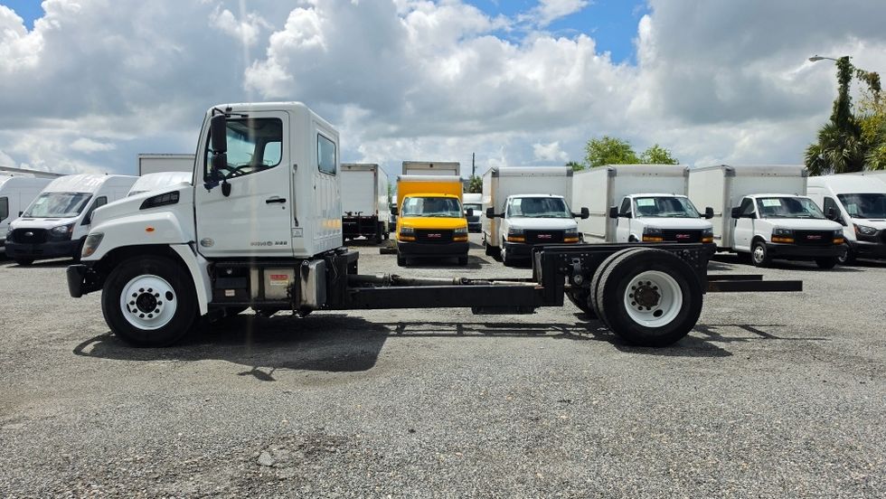 Cab and Chassis Truck-Light and Medium Duty Trucks-Hino-2020-268-Ocala-FL-136,186\n\t\tmiles-$ 46,250 - Image 4