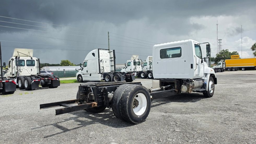 Cab and Chassis Truck-Light and Medium Duty Trucks-Hino-2020-268-Ocala-FL-136,186\n\t\tmiles-$ 46,250 - Image 8