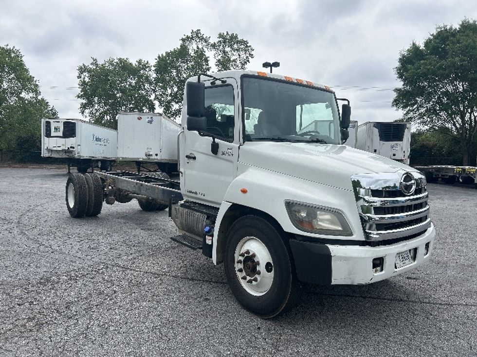 Cab and Chassis Truck-Light and Medium Duty Trucks-Hino-2020-338-Duluth-GA-164,693\n\t\tmiles-$ 36,250 - Image 1
