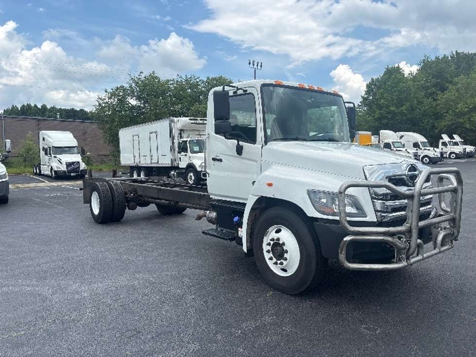 Cab and Chassis Truck-Light and Medium Duty Trucks-Hino-2024-L6-Forest Park-GA-119,171
miles-$ 71,250