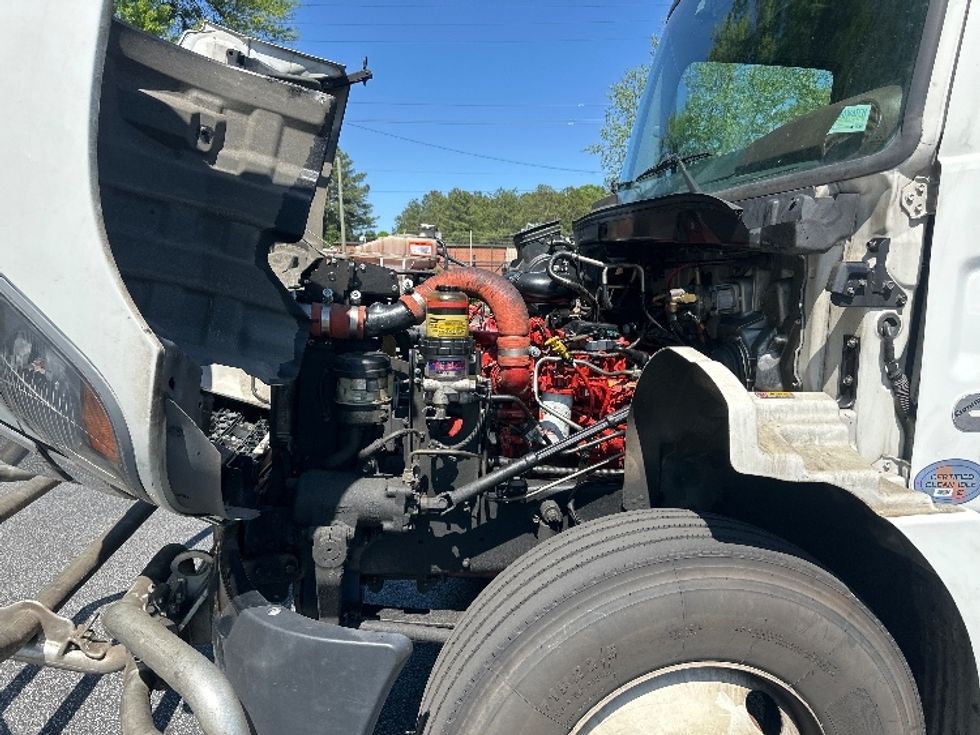 Cab and Chassis Truck-Light and Medium Duty Trucks-Hino-2024-L6-Forest Park-GA-119,171\n\t\tmiles-$ 71,250 - Image 22