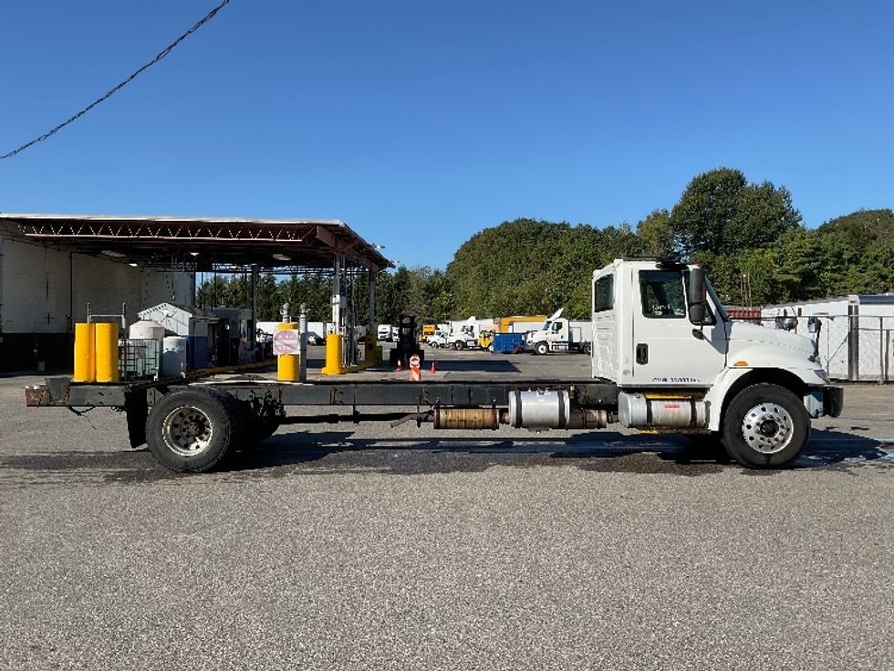 Cab and Chassis Truck-Light and Medium Duty Trucks-International-2017-4300-Montgomery-NY-371,488\n\t\tmiles-$ 17,750 - Image 11