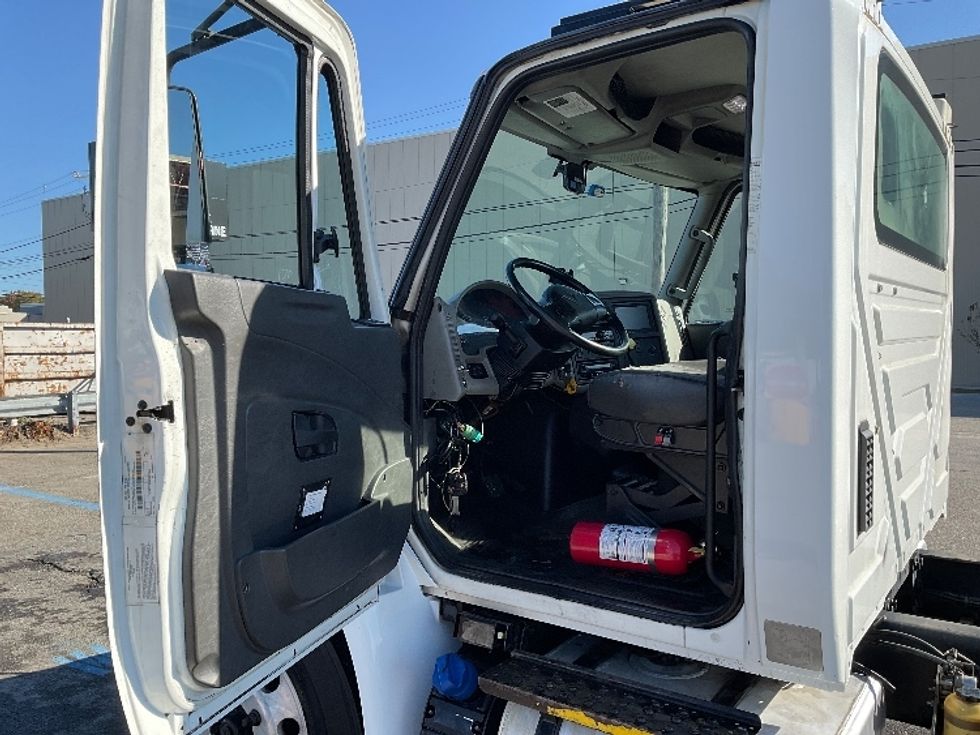 Cab and Chassis Truck-Light and Medium Duty Trucks-International-2017-4300-Montgomery-NY-371,488\n\t\tmiles-$ 17,750 - Image 12