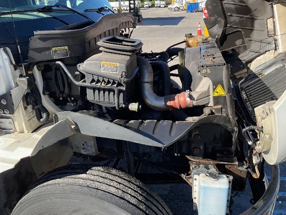 Cab and Chassis Truck-Light and Medium Duty Trucks-International-2017-4300-Montgomery-NY-371,488\n\t\tmiles-$ 17,750 - Image 19