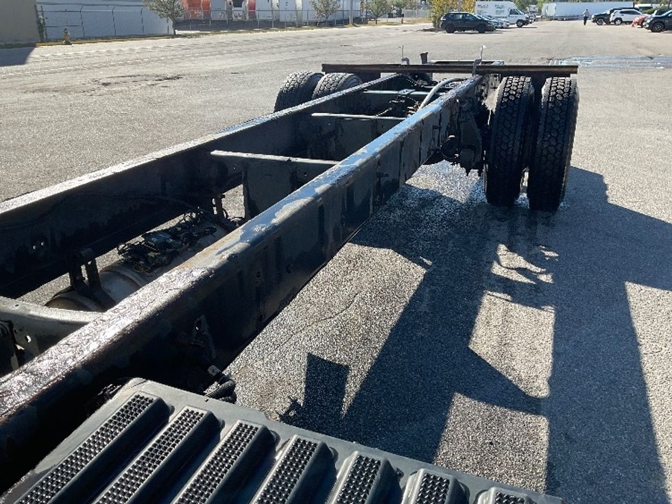 Cab and Chassis Truck-Light and Medium Duty Trucks-International-2017-4300-Montgomery-NY-371,488\n\t\tmiles-$ 17,750 - Image 5