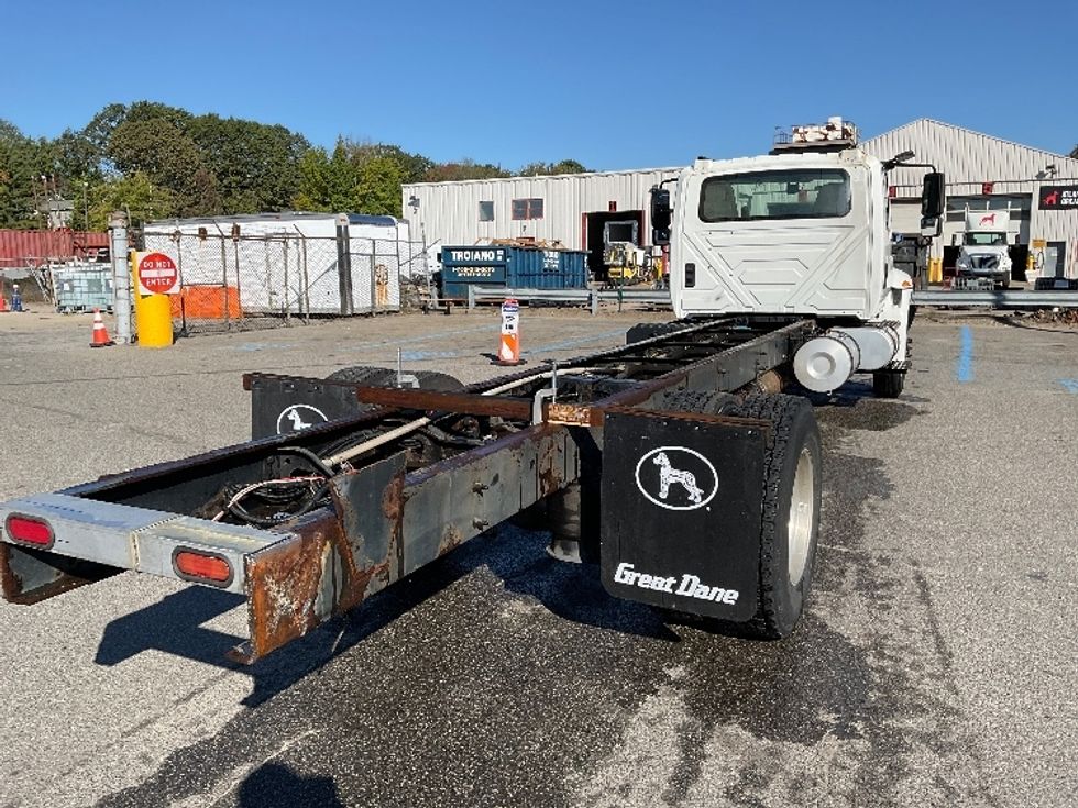 Cab and Chassis Truck-Light and Medium Duty Trucks-International-2017-4300-Montgomery-NY-371,488\n\t\tmiles-$ 17,750 - Image 9