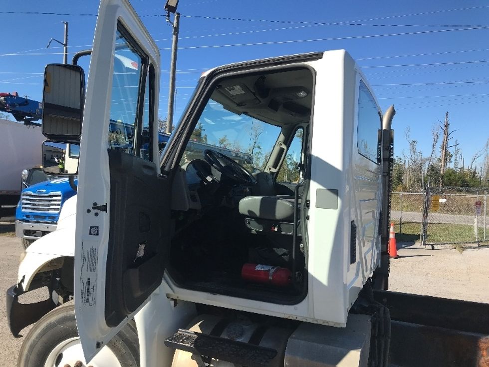 Cab and Chassis Truck-Light and Medium Duty Trucks-International-2017-4300-Panama City-FL-146,784\n\t\tmiles-$ 34,750 - Image 12