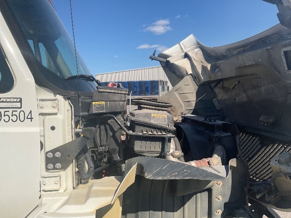 Cab and Chassis Truck-Light and Medium Duty Trucks-International-2017-4300-Panama City-FL-146,784\n\t\tmiles-$ 34,750 - Image 18