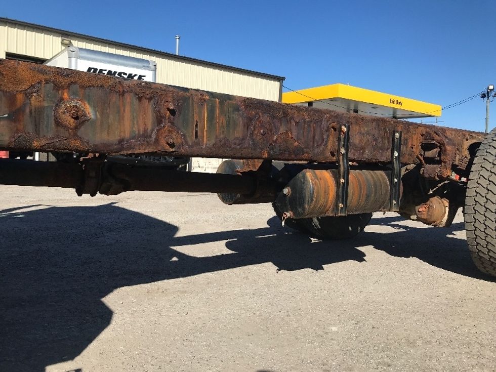 2017 International 4300 DuraStar 4300 photo 4