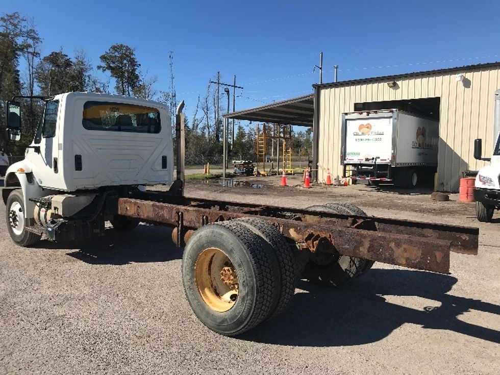 Cab and Chassis Truck-Light and Medium Duty Trucks-International-2017-4300-Panama City-FL-146,784\n\t\tmiles-$ 34,750 - Image 5
