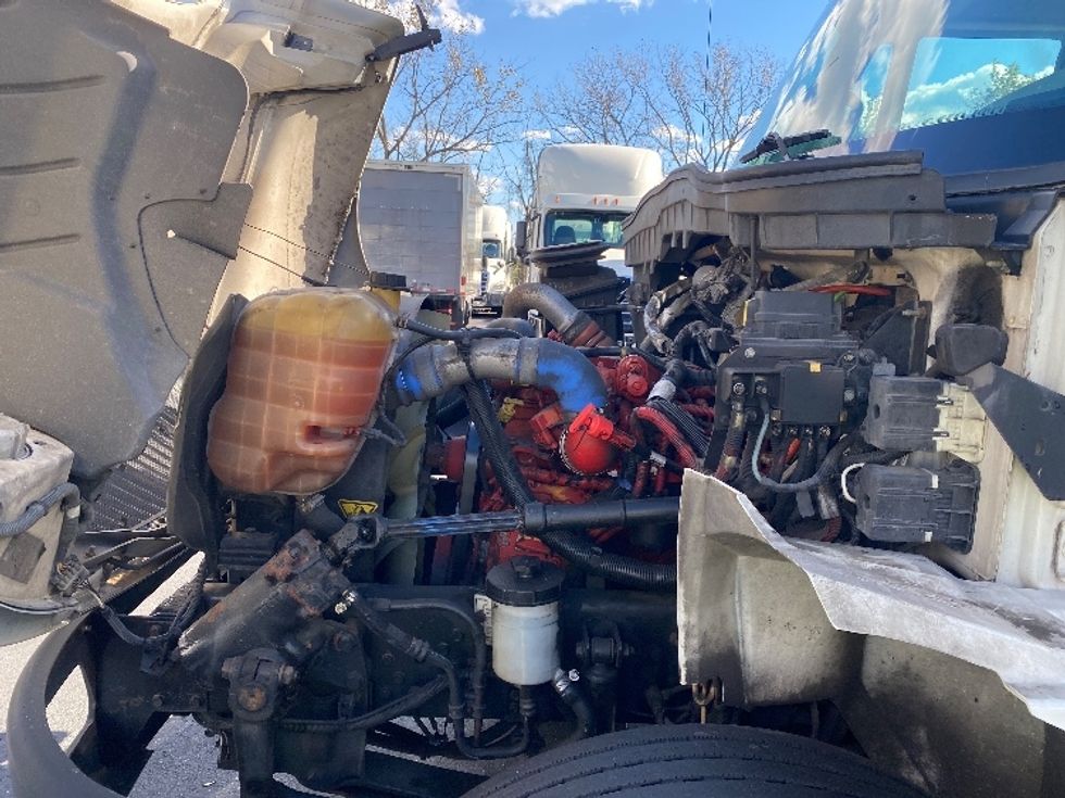 Cab and Chassis Truck-Light and Medium Duty Trucks-International-2018-4300-Jessup-MD-153,629\n\t\tmiles-$ 29,750 - Image 17