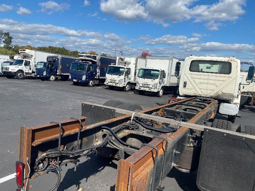 Cab and Chassis Truck-Light and Medium Duty Trucks-International-2018-4300-Jessup-MD-156,698\n\t\tmiles-$ 29,250 - Image 11