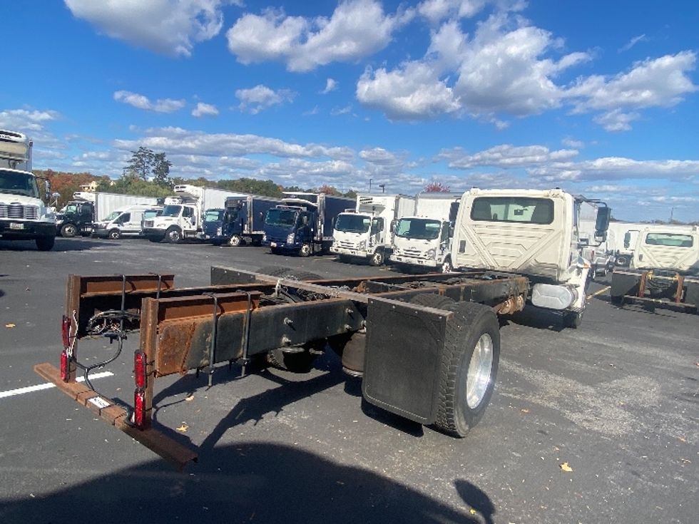 Cab and Chassis Truck-Light and Medium Duty Trucks-International-2018-4300-Jessup-MD-156,698\n\t\tmiles-$ 29,250 - Image 13