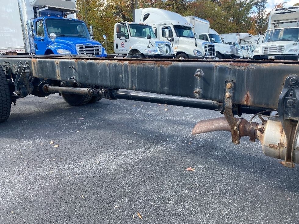 Cab and Chassis Truck-Light and Medium Duty Trucks-International-2018-4300-Jessup-MD-156,698\n\t\tmiles-$ 29,250 - Image 14