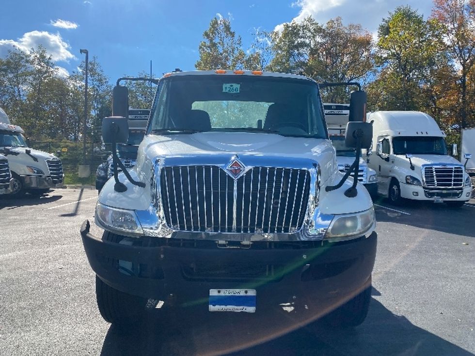 2018 International 4300 DuraStar 4300 photo 2