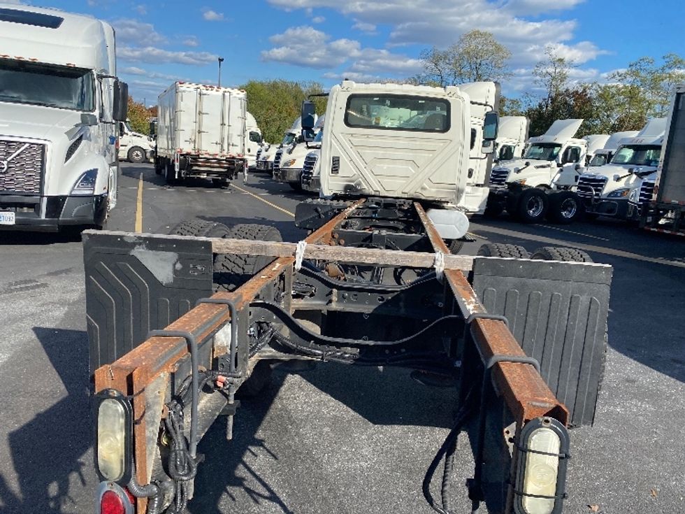 Cab and Chassis Truck-Light and Medium Duty Trucks-International-2018-4300-Jessup-MD-159,048\n\t\tmiles-$ 29,250 - Image 10